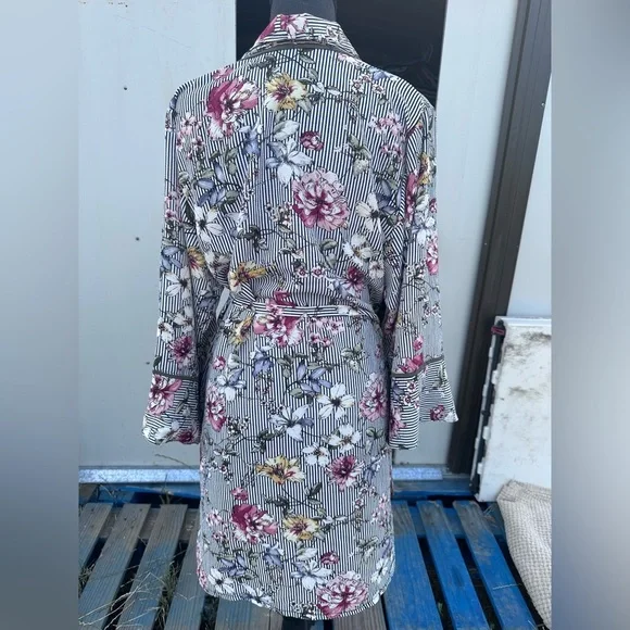 JENNAFER GRACE WOMENS Floral Kimono Robe MEDIUM - Picture 7 of 12